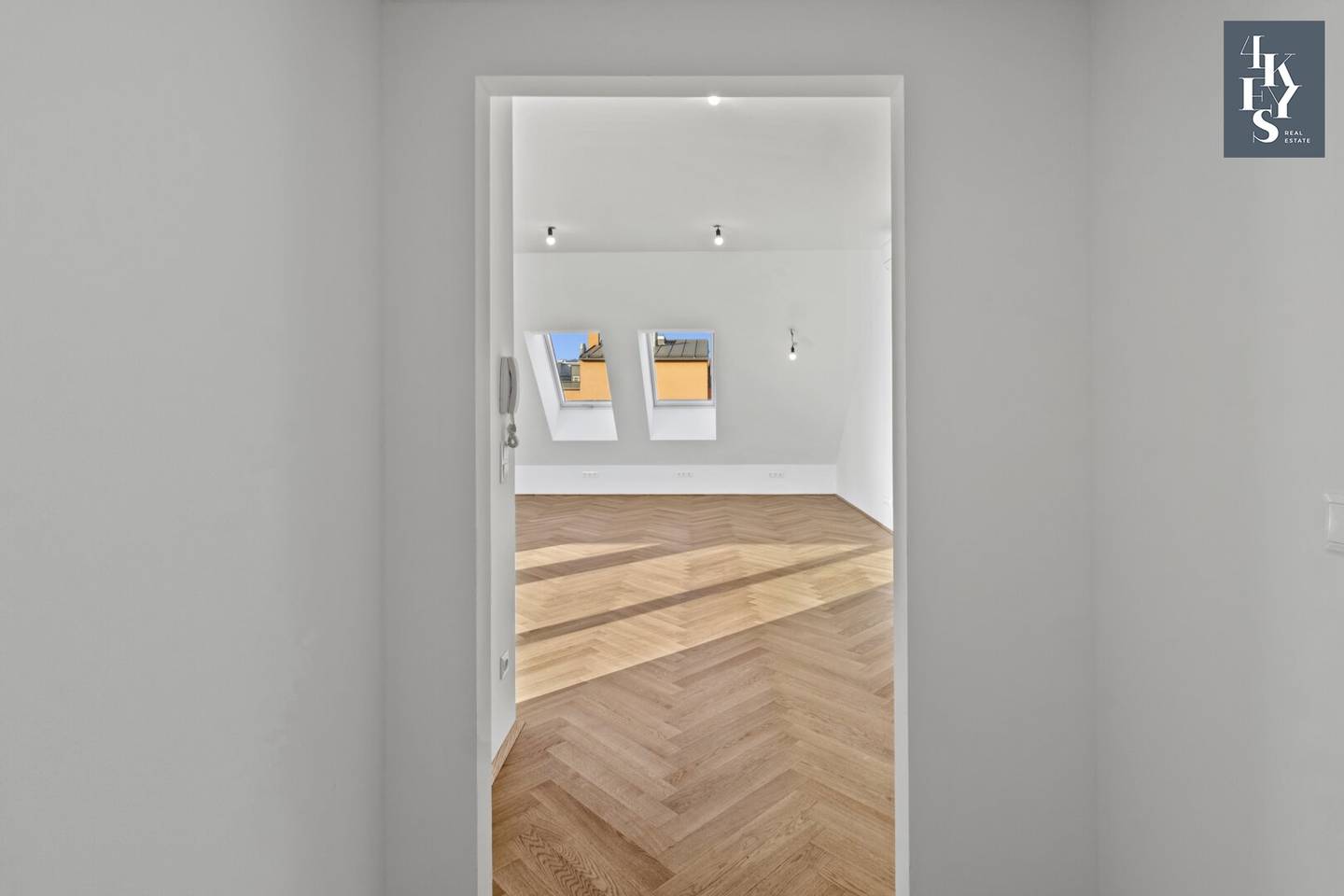Traumhafte 3-Zimmer-Dachgeschosswohnung mit Panoramaterrasse in Oberdöbling