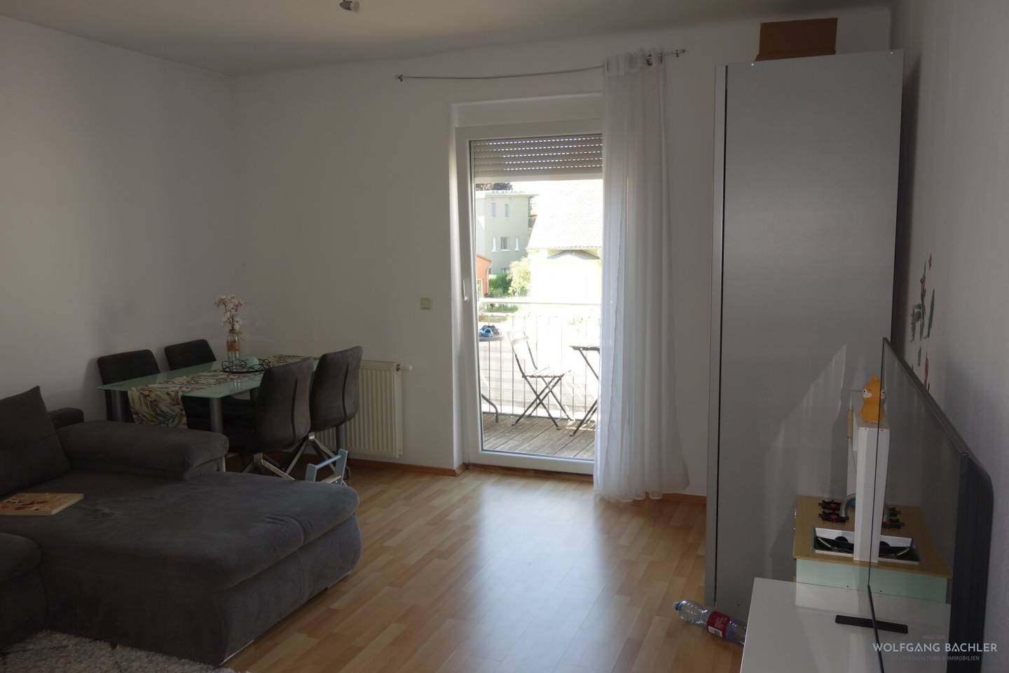 Modern 2-room apartment in Graz with balcony, parking space &amp; fitted kitchen