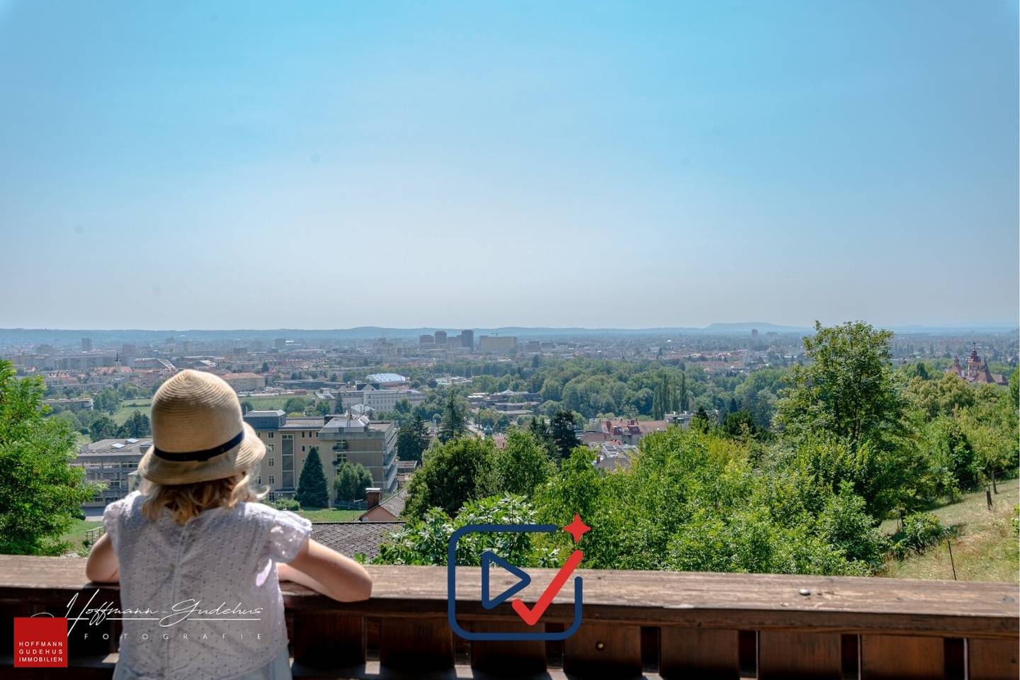 WOHNEN ÜBER DEN DÄCHERN VON GRAZ - EINFAMILIENHAUS IN EINZIGARTIGER AUSSICHTSLAGE