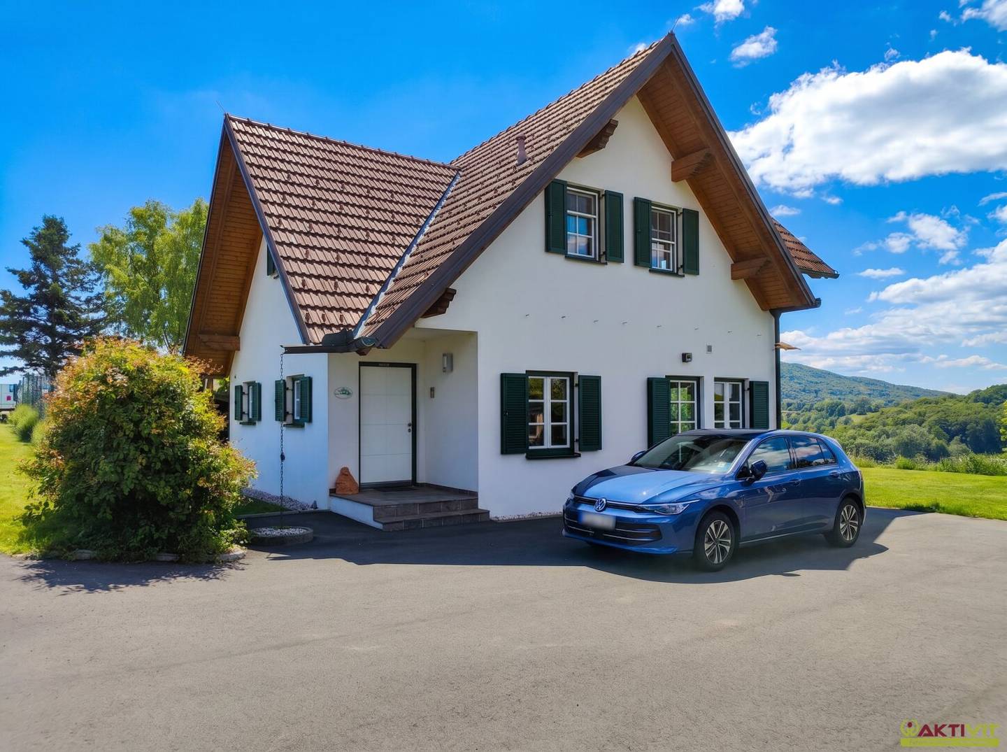 Lichtdurchflutetes Traumhaus mit Fernblick. - Ruhelage mit vielen Highlights. - Leben wie im Urlaub.