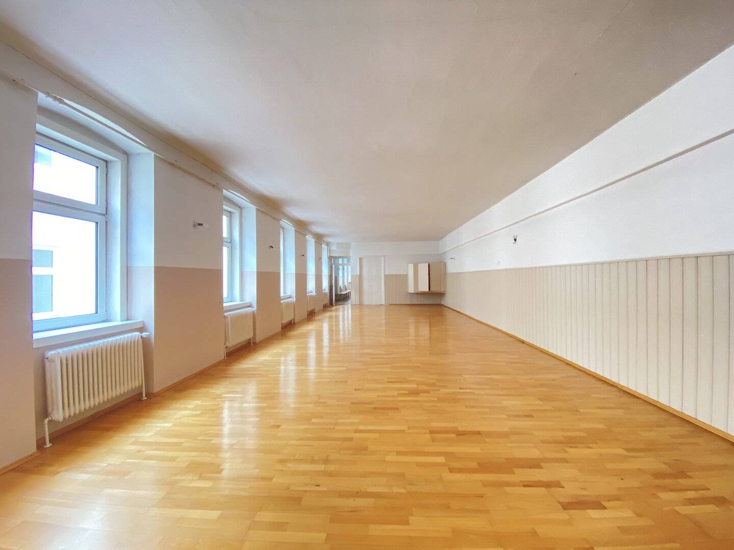 OFFICE + LOFT + BEST FREQUENCY + MARIAHILFER STRASSE