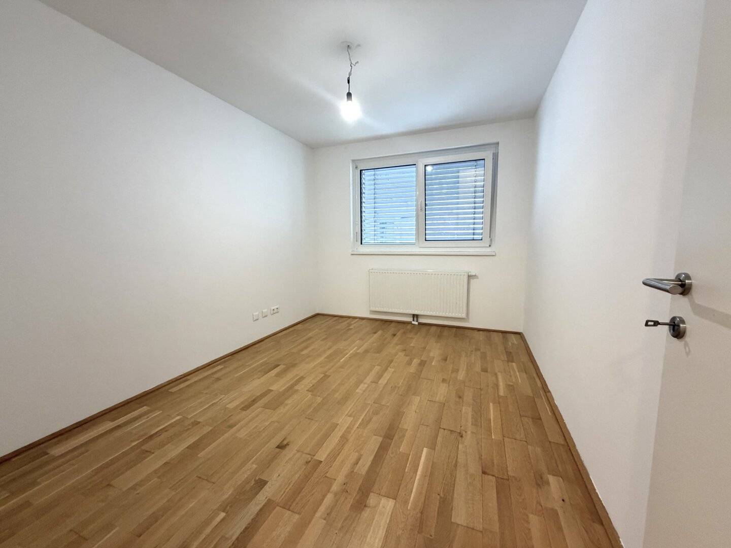 3-Zimmer-Loggia-Wohnung | Linien 26 und 27 & 36A und 36B