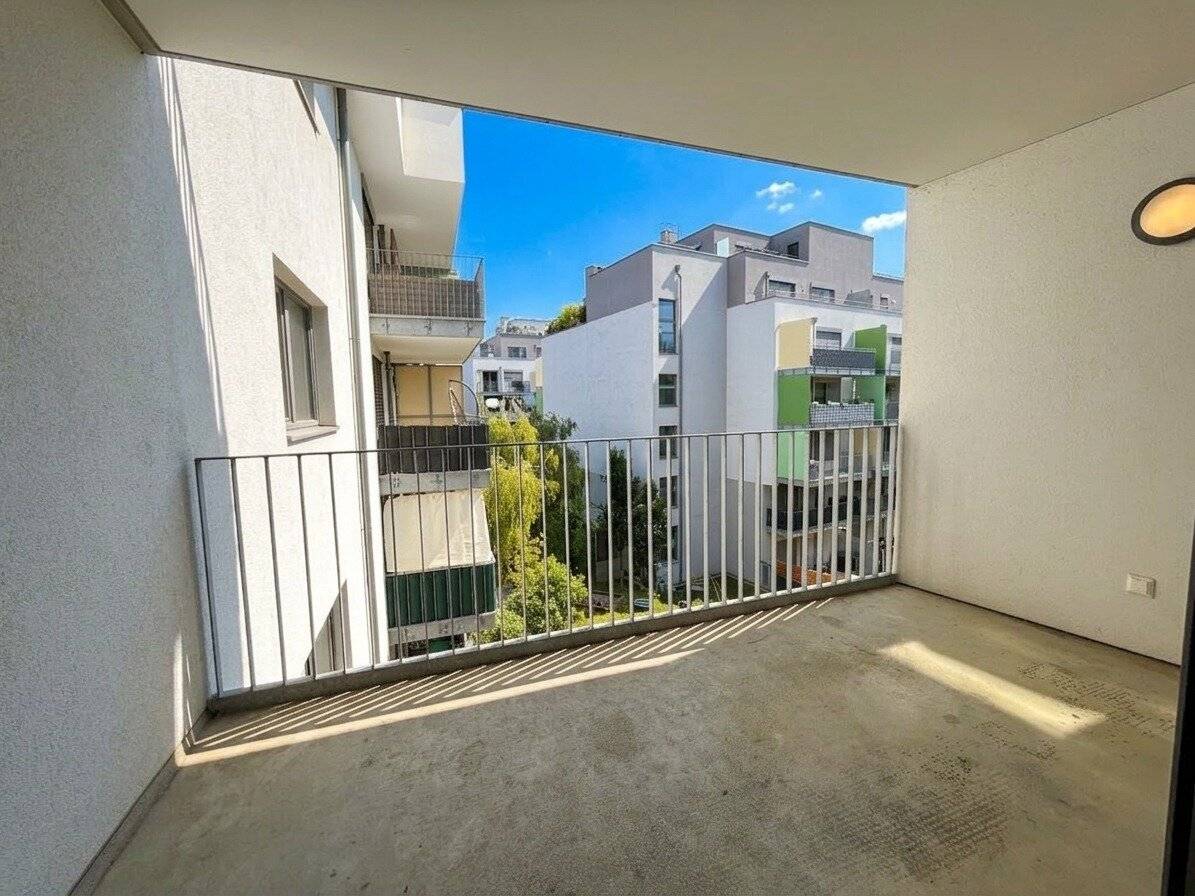 3-Zimmer-Loggia-Wohnung | Linien 26 und 27 & 36A und 36B