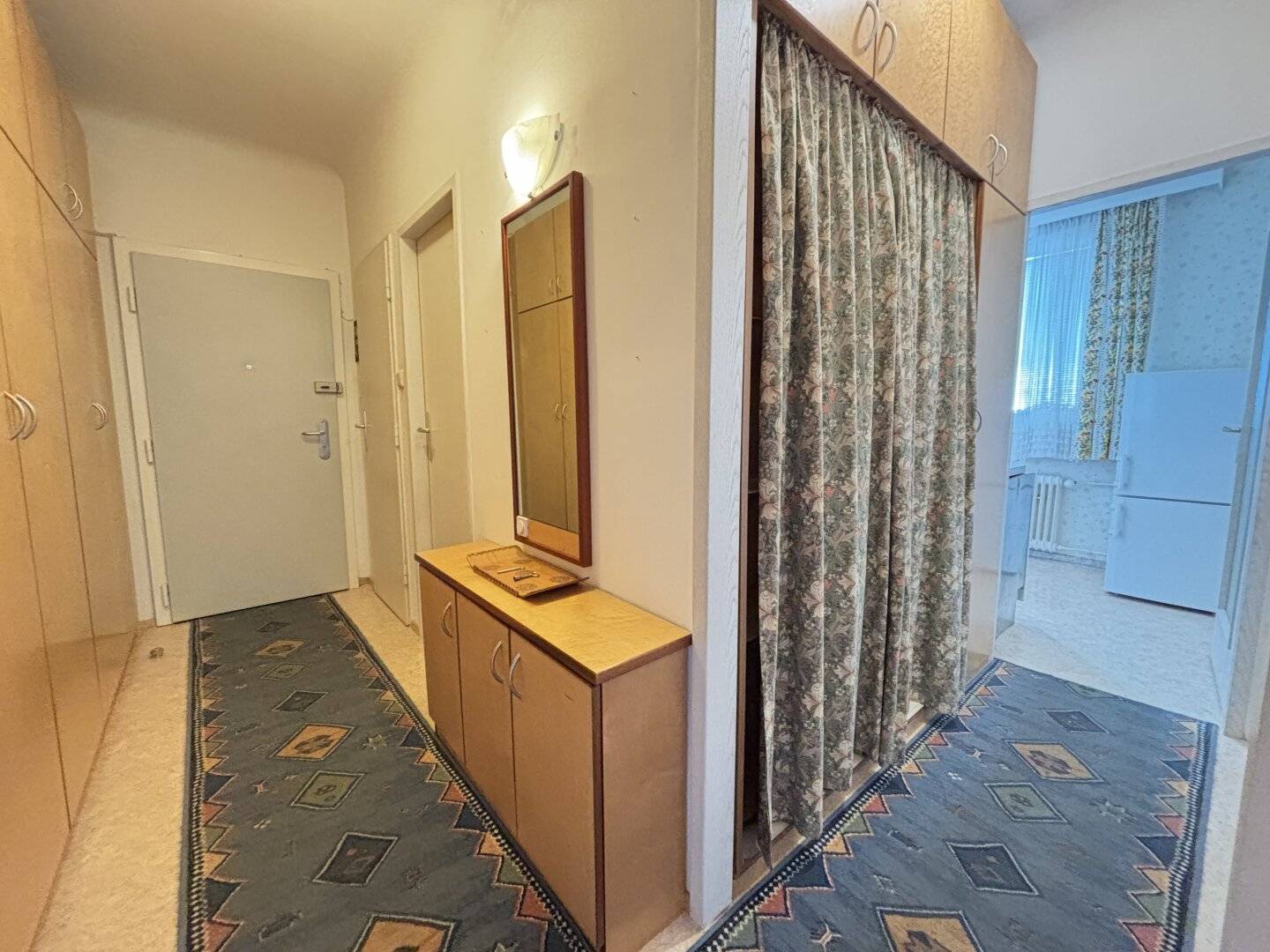 PRICE REDUCTION + IN THE MIDDLE OF ALT-OTTAKRING + PERFECT FOR TWO + LOGGIA + NEXT TO ALT-OTTAKRING CHURCH