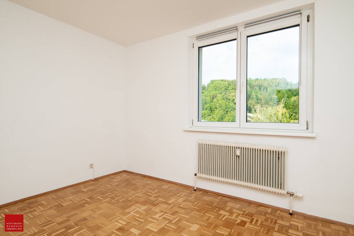 Sunny 2-room apartment with dreamlike distant view