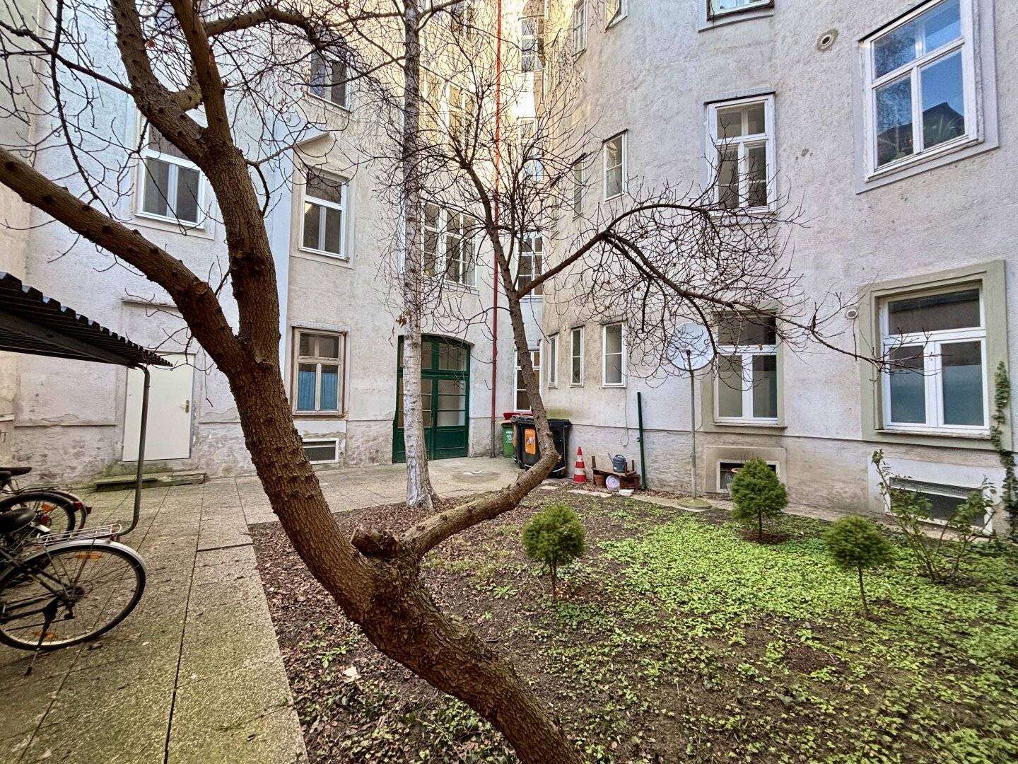 ROHDACHBODEN - RAUM FÜR VISIONEN ÜBER DEN DÄCHERN DES ALSERGRUNDS