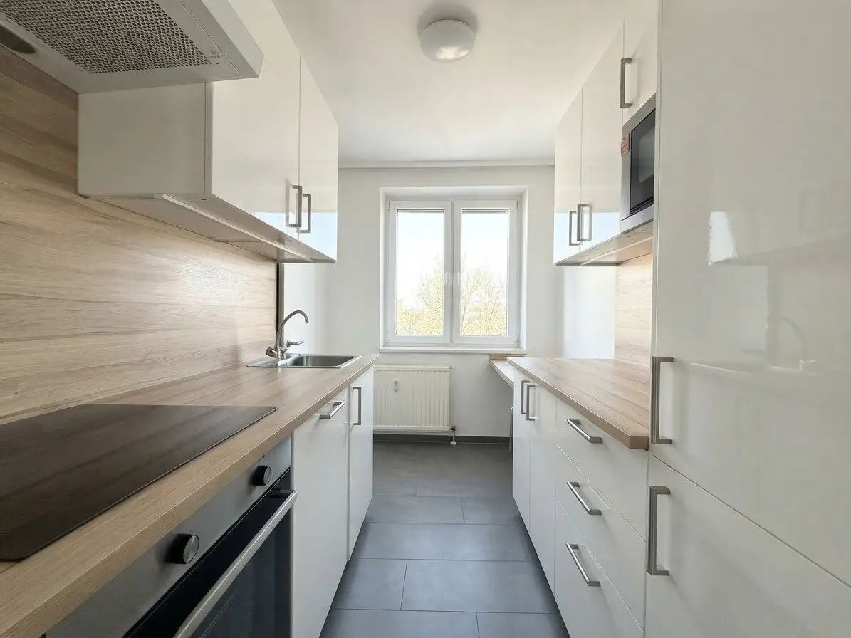 Helle 3-Zimmer-Wohnung mit separater Küche und Balkon in Ruhelage (unmöbliert)