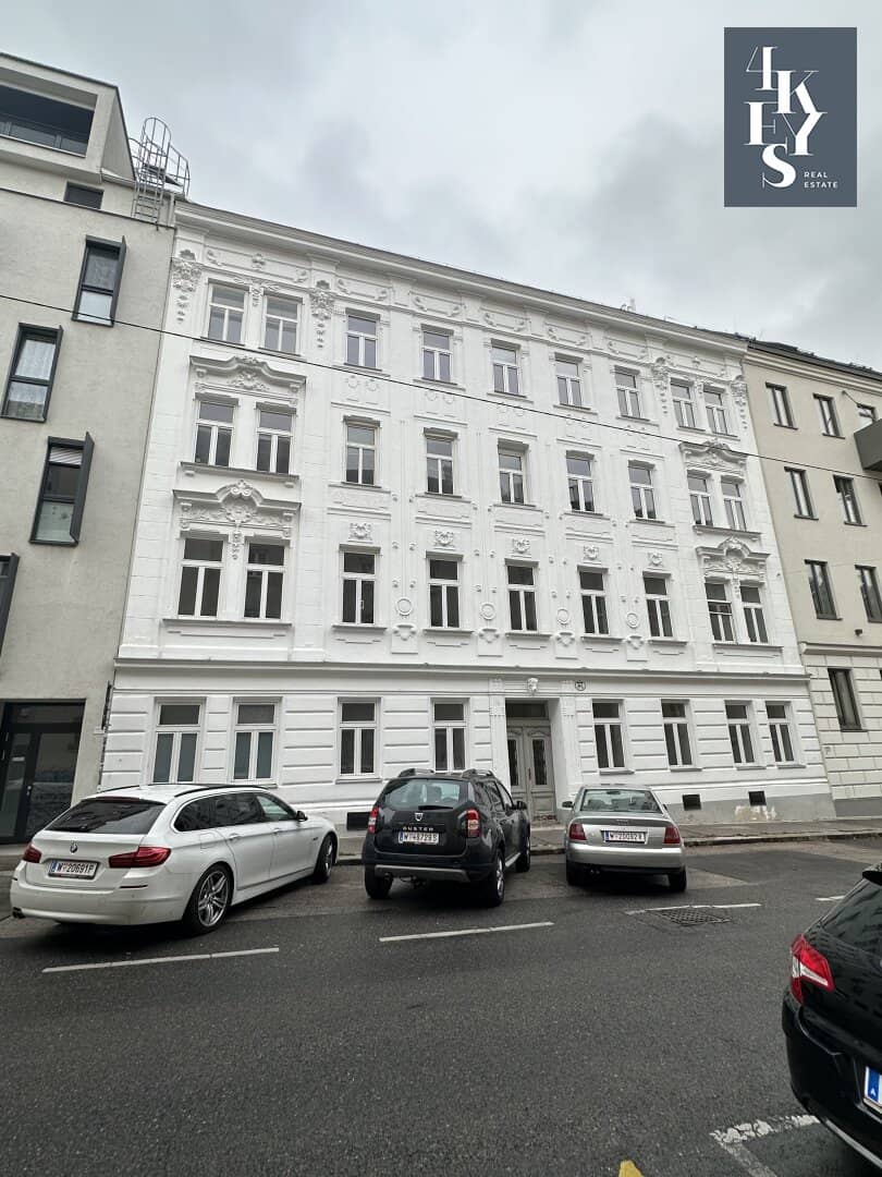 Great two room apartment near Hernals station beautiful Gründerzeit house