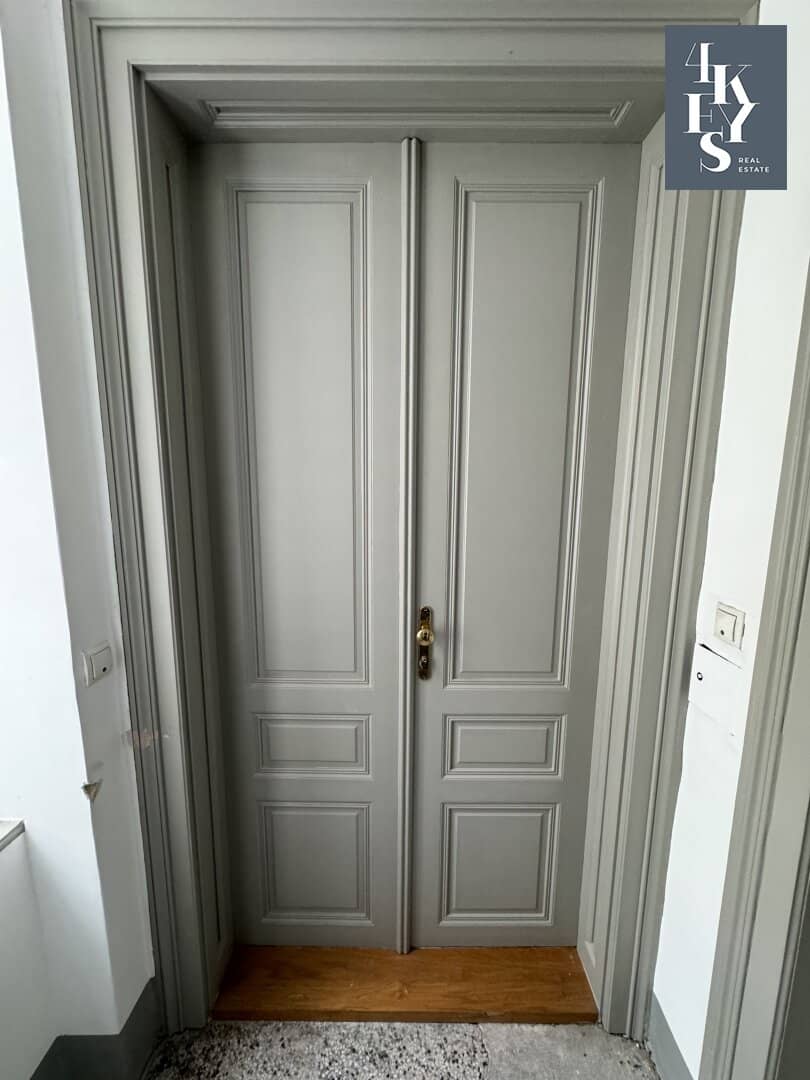 Great two room apartment near Hernals station beautiful Gründerzeit house