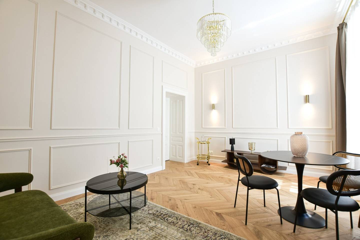 EXKLUSIVE ALTBAUWOHNUNG IN BESTLAGE – 1090 WIEN, GLASERGASSE