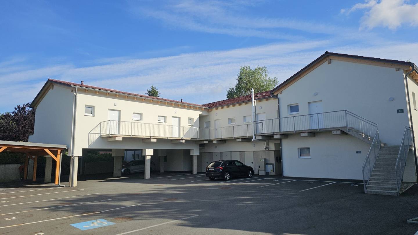First occupancy 3-room garden apartment with terrace garden and car parking space – € 269.000.-