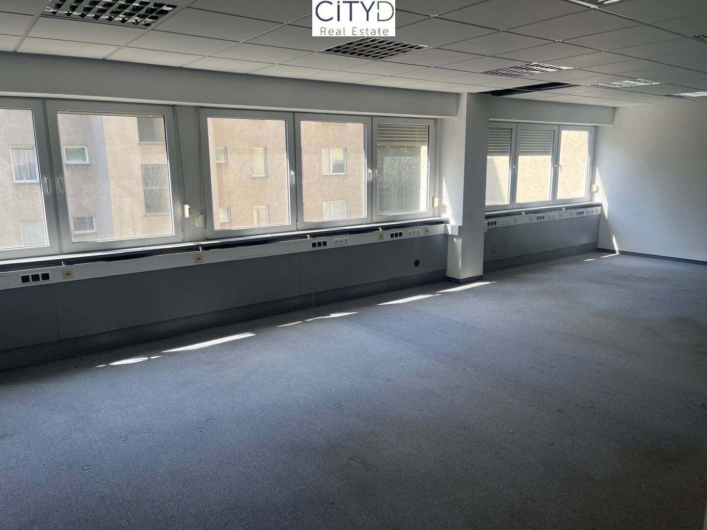 Vacant office in top location