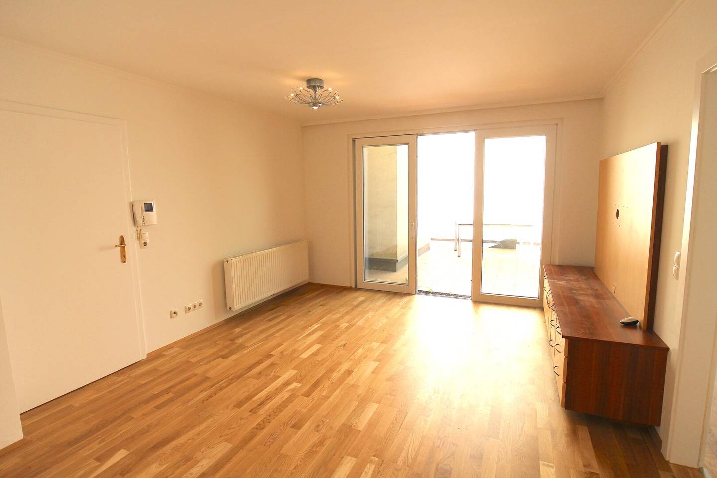 Dornbach Deluxe 2.5 rooms + Terrace