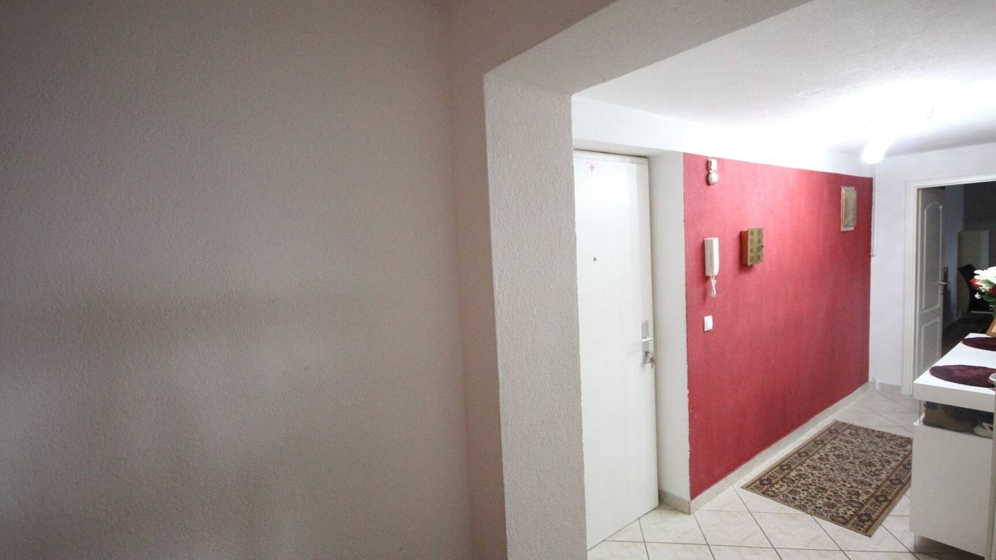 Beautiful 3-room apartment approx. 81 m² with a large balcony of about 12 m² on the fourth floor with a lift Graz-Liebenau only 219,900
