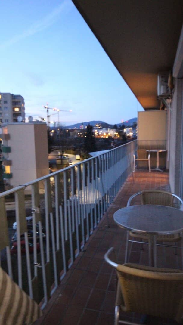 Beautiful 3-room apartment approx. 81 m² with a large balcony of about 12 m² on the fourth floor with a lift Graz-Liebenau only 219,900