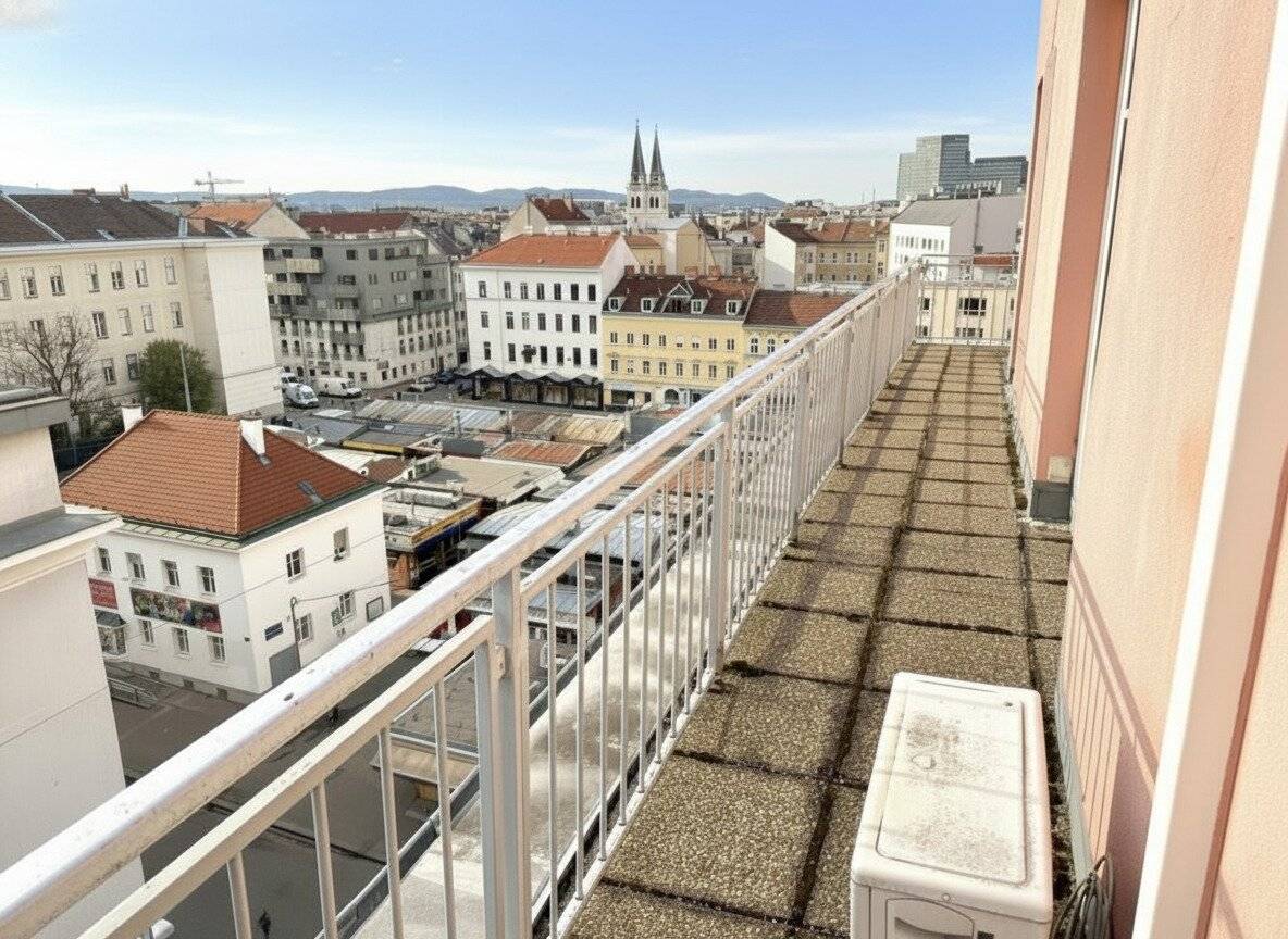 BRIGHT COUPLE'S APARTMENT WITH DISTANT VIEW NEAR U1