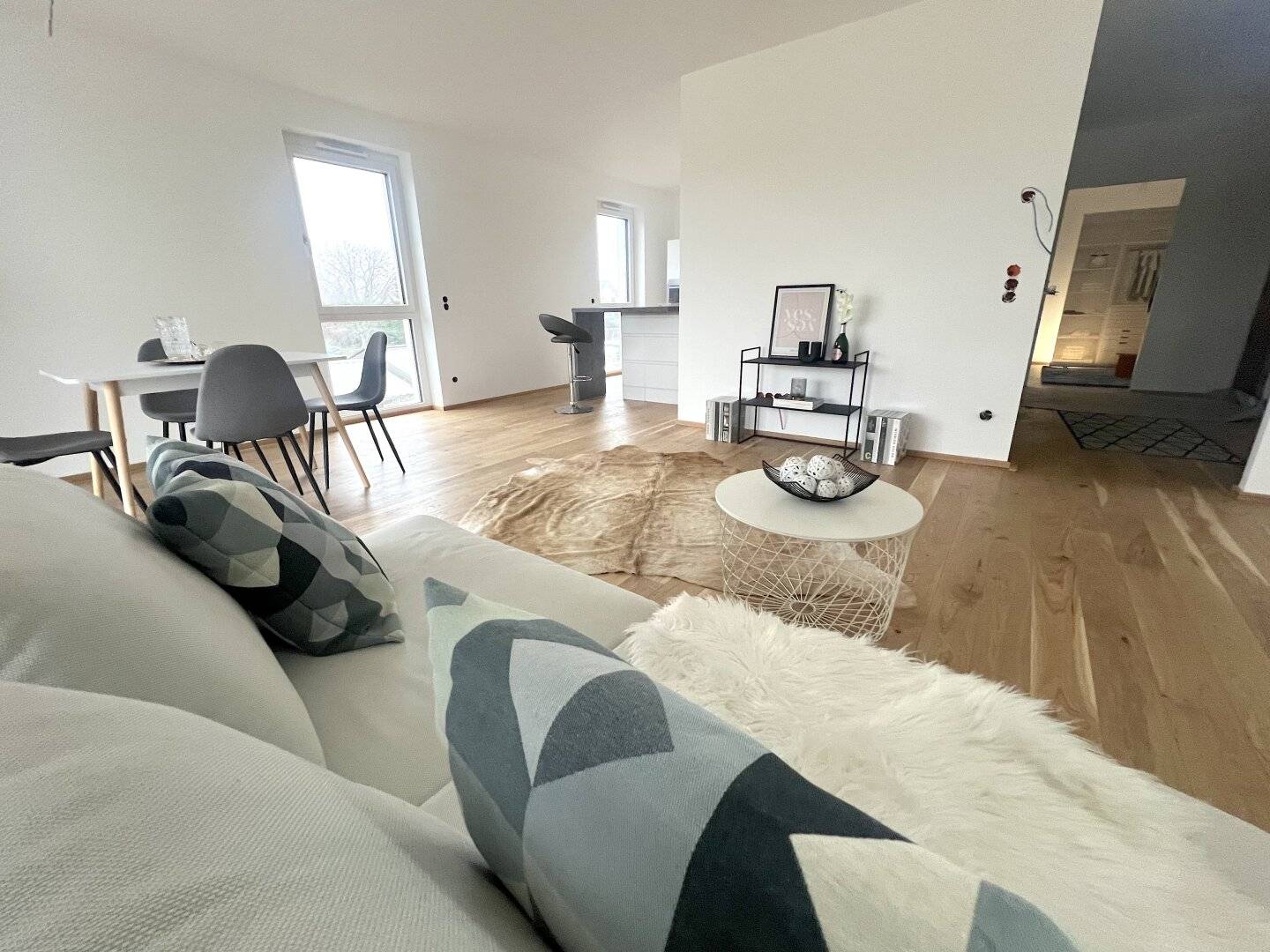 LEITHA SUITE BRUCK 2 room apartment with balcony