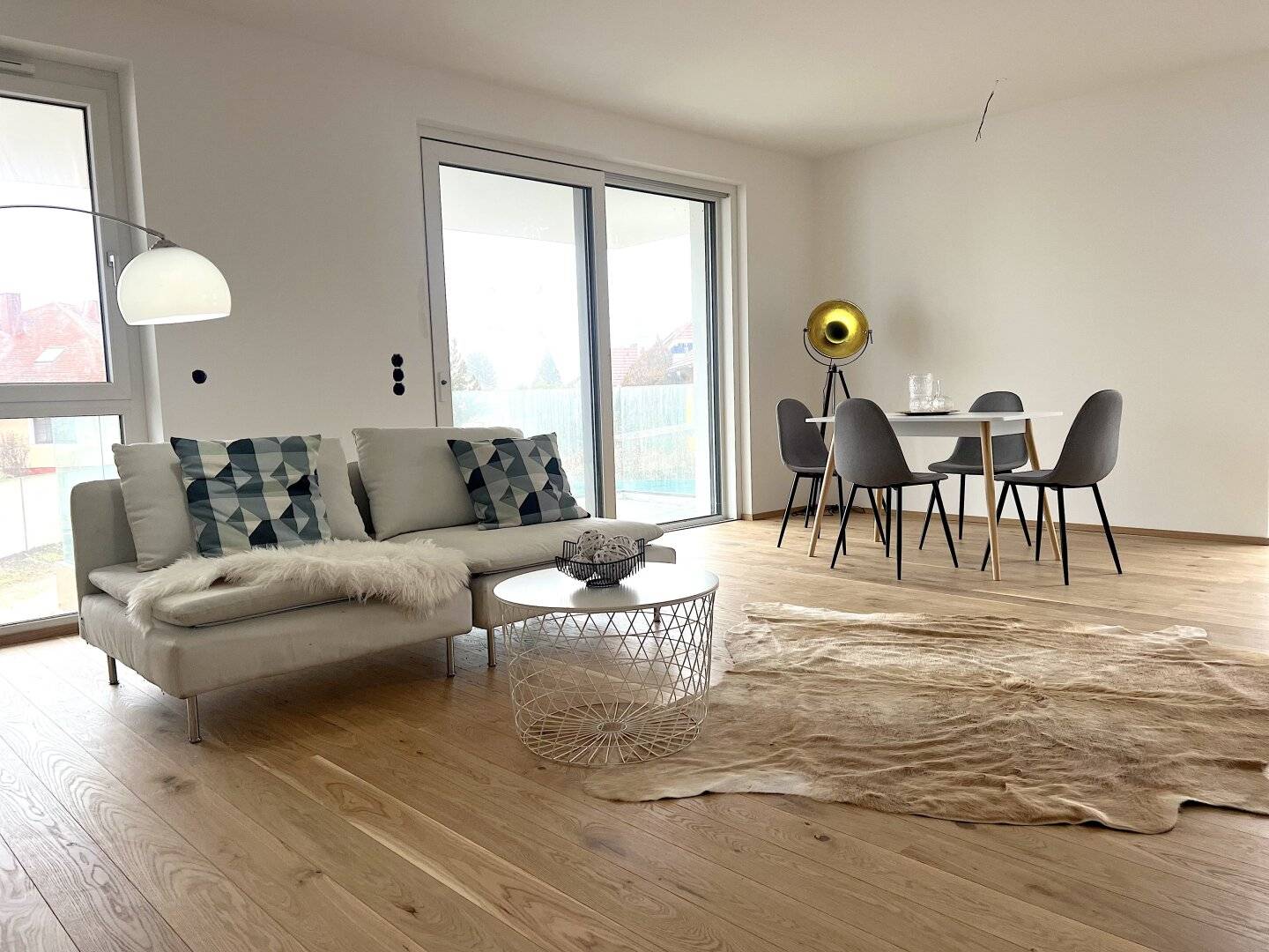 LEITHA SUITE BRUCK 2 room apartment with balcony