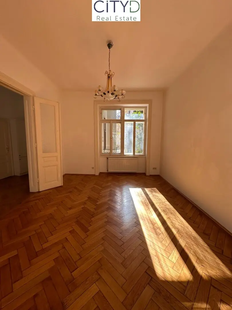 ++LIVING IN WÄHRING++ 3,5-Zimmer-Altbauwohnung und Loggia