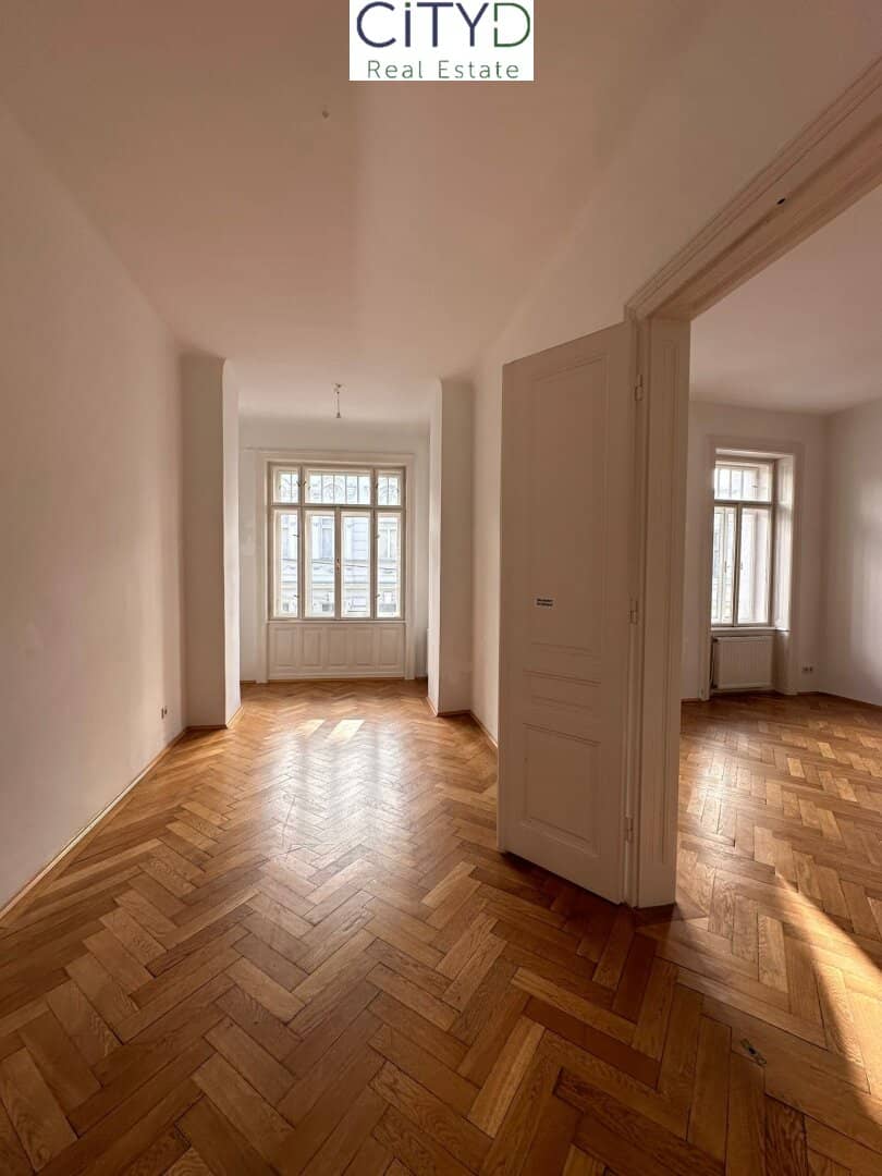 LIVING IN WÄHRING 3.5-room period apartment and loggia