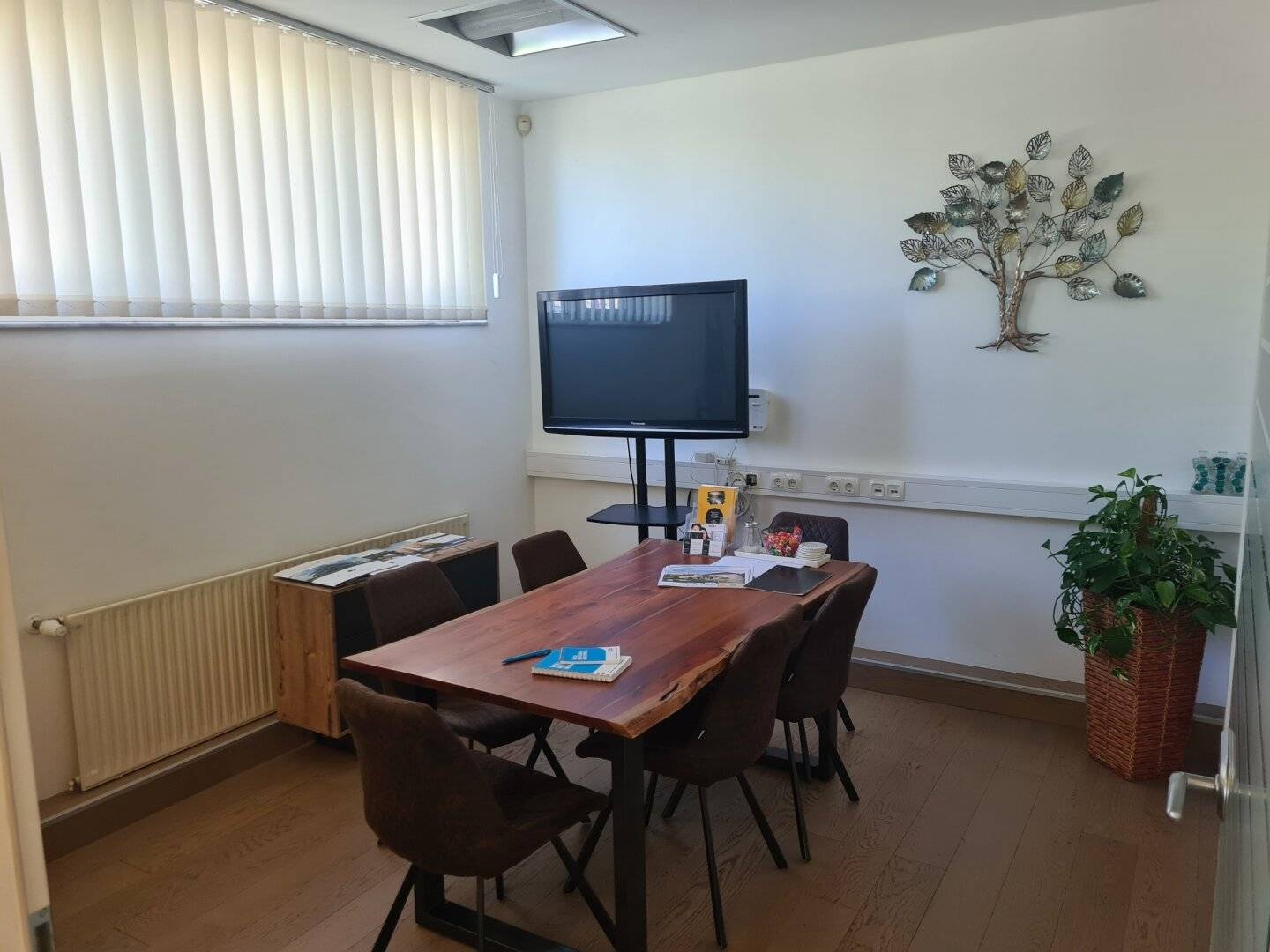 Shared office / Workstations