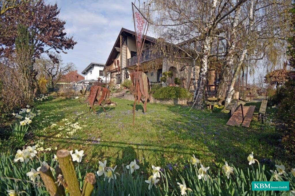 Ruhig gelegener Bungalow mit ausgebautem Dachgeschoss