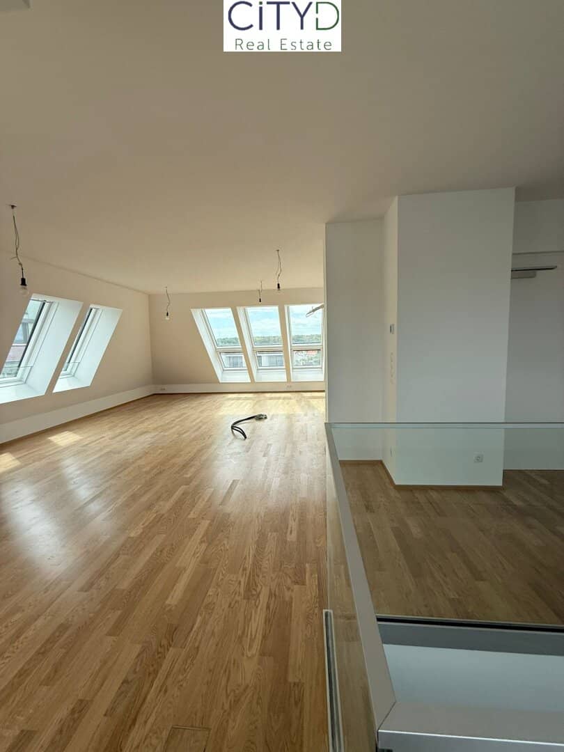 "Grünes Cumberland" ! Traumhafte zweistöckige 3-Zimmer-Wohnung mit Dachterrasse und Blick auf Schönbrunner Schlossgarten und Lainzer Tiergarten