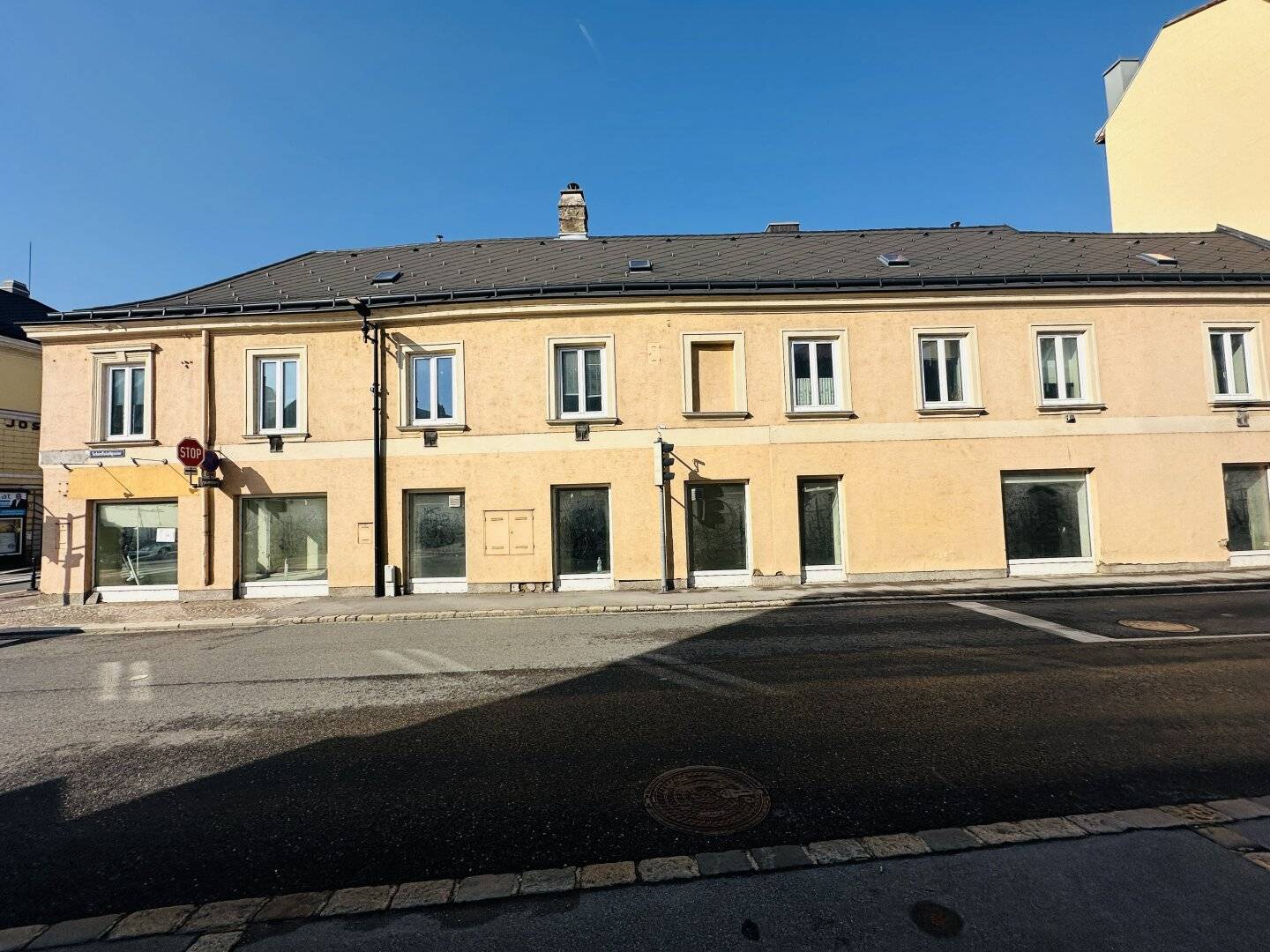 Bestandsfreies Zinshaus mit rechtskräftiger Baubewilligung in zentraler Bestlage