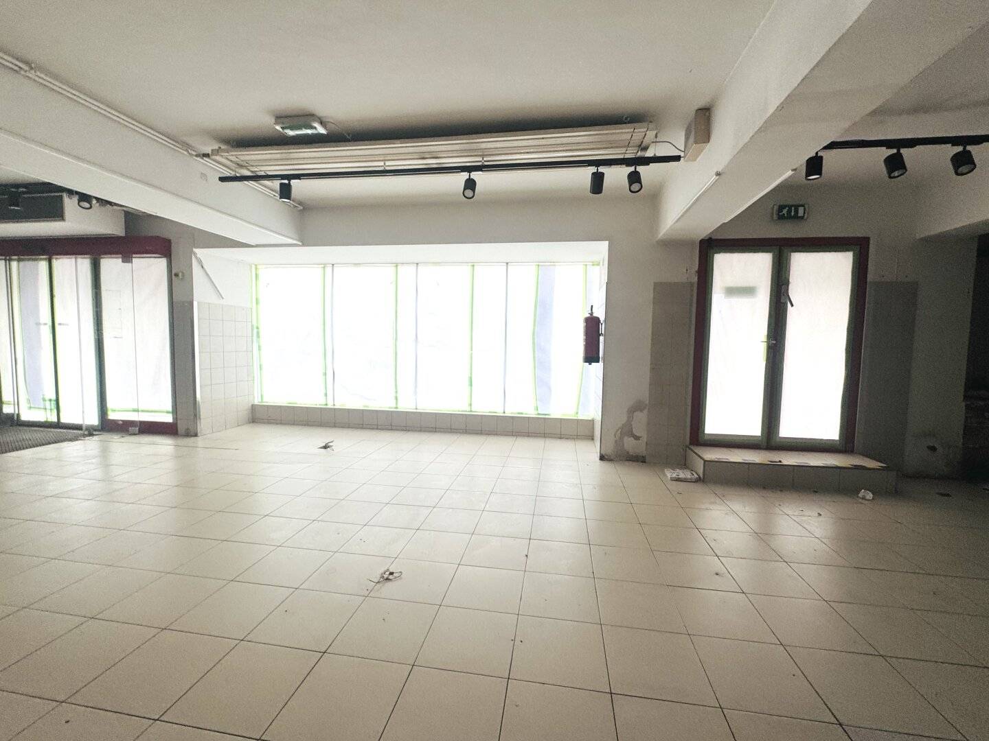 Commercial Space - Practice Spaces - Coworking Space - Exhibition Space