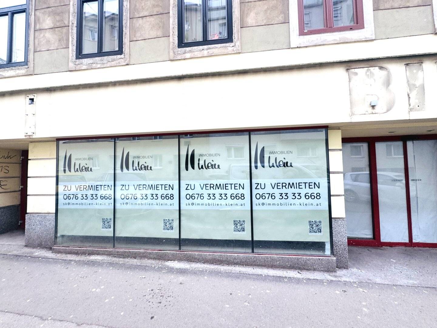 Commercial Space - Practice Spaces - Coworking Space - Exhibition Space