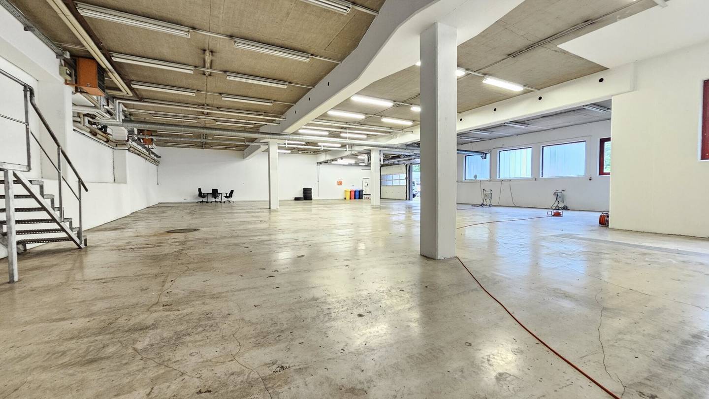 heated 435m² hall in Hönigtal/ Laßnitzhöhe only 10 minutes by car from Graz