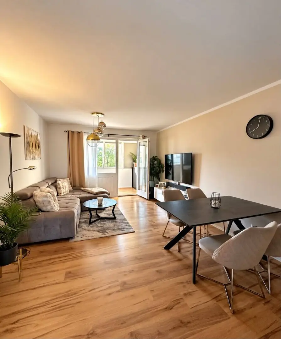 New price: Beautiful 3 room apartment with loggia in Haid at top price - immediately available