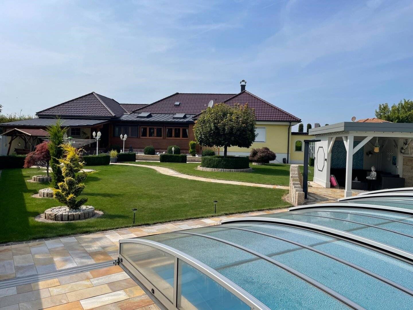 First-class bungalow in Adlwang: 5 rooms, conservatory, pool, Your new home? wait—Ignore this line? No, we must output clean text.