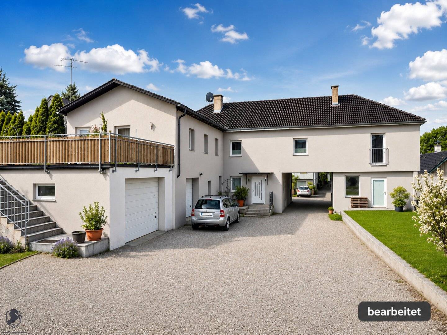 Wohnhaus mit 3 Wohneinheiten, Ausbaupotenzial & laufenden Mieteinnahmen