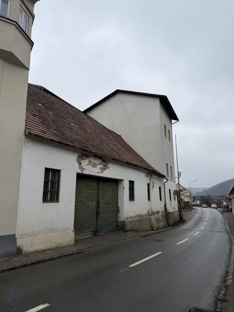 Project property with halls on the ground floor and office space on the upper floor a project property with halls on the ground floor and office space on the upper floor