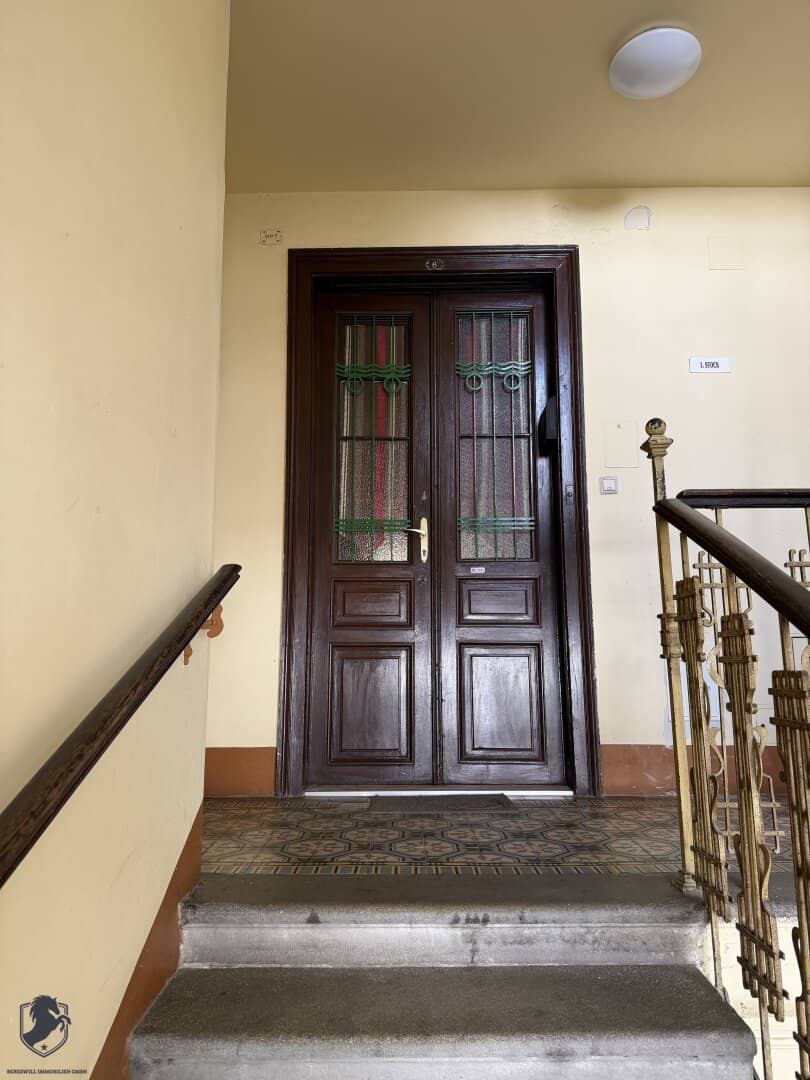 Charming 1 room apartment with separate kitchen