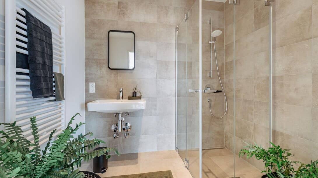 Quality Living Neu-Arzl Top 22 | Generous 3 room Attic Apartment,
