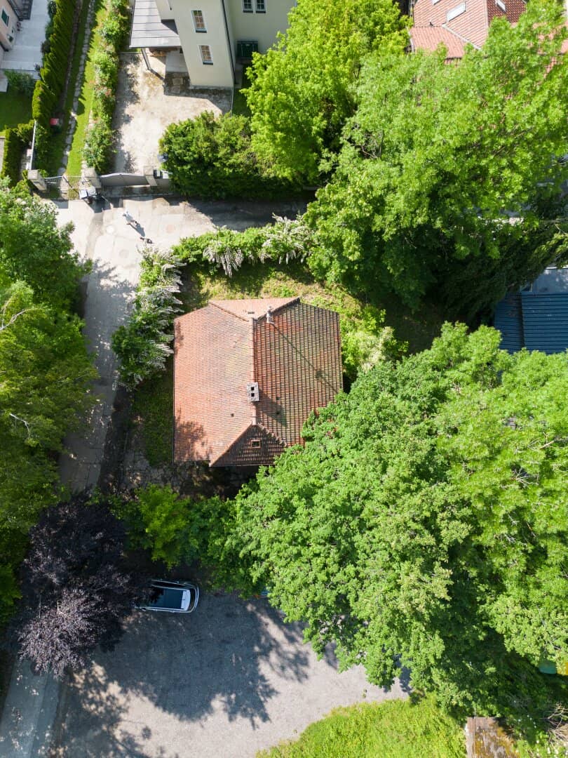 Traumhaftes Grundstück u. Seezugang in der Veldener Bucht – seltene Gelegenheit mit Zweitwohnsitzstatus