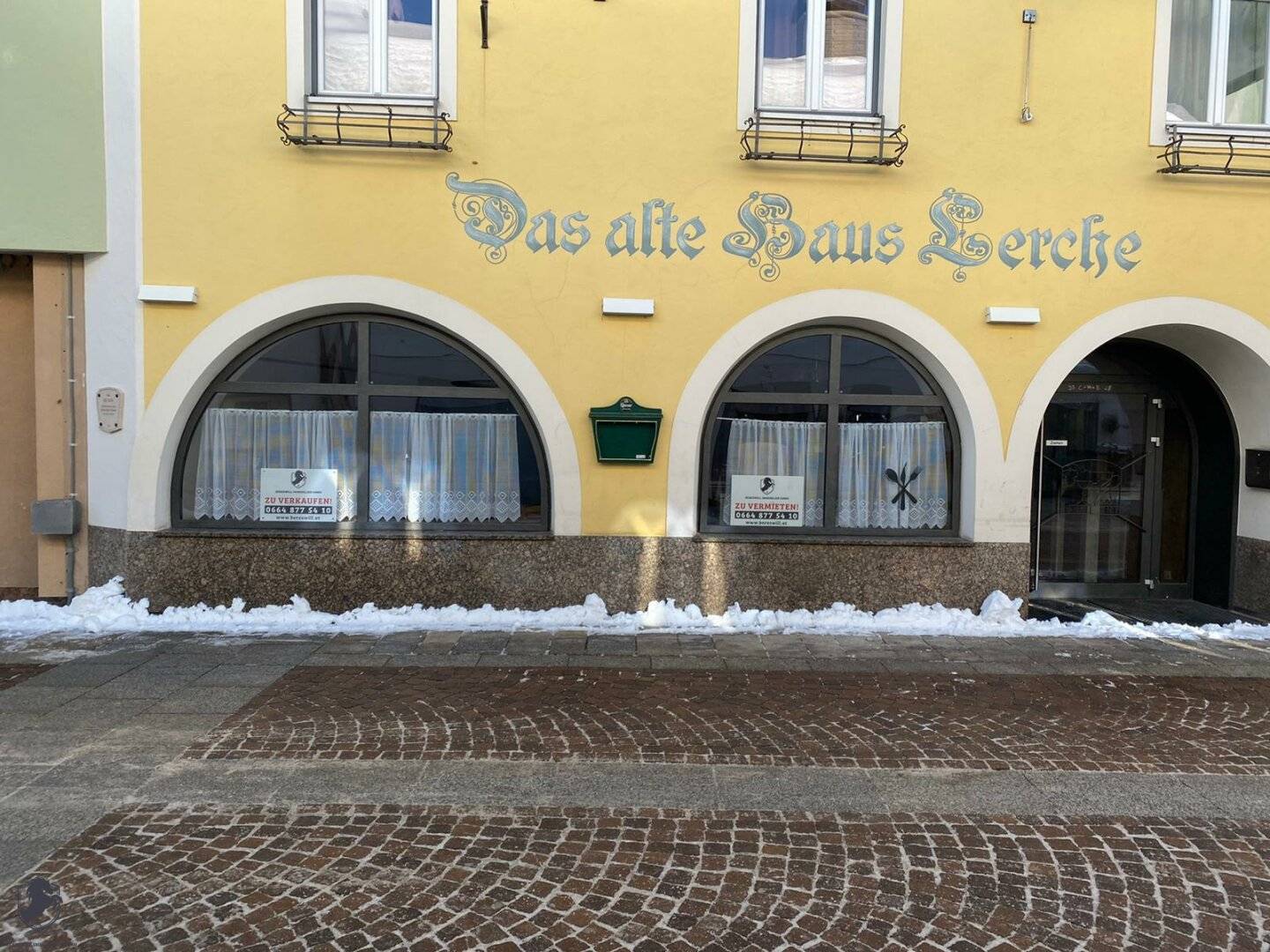 Alteingesessenes Lokal mit Wohnung und großem Privatparkplatz – Ideal für junge Gastronomen!