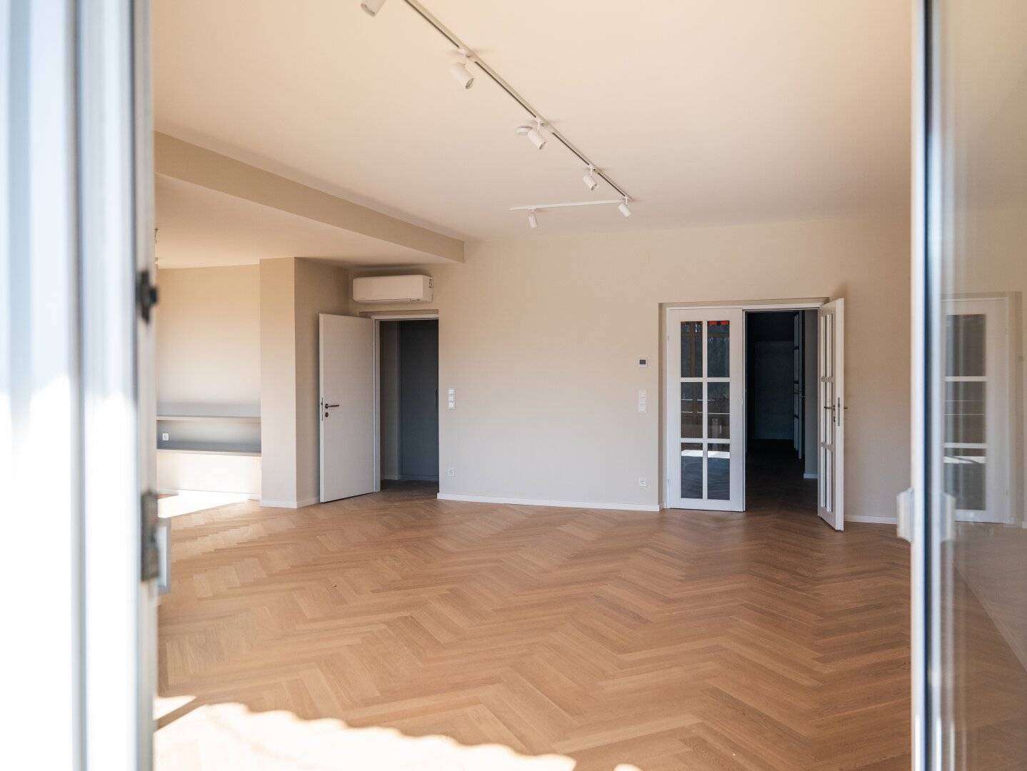 High quality first occupancy with balcony, green and Vienna view in Pötzleinsdorf