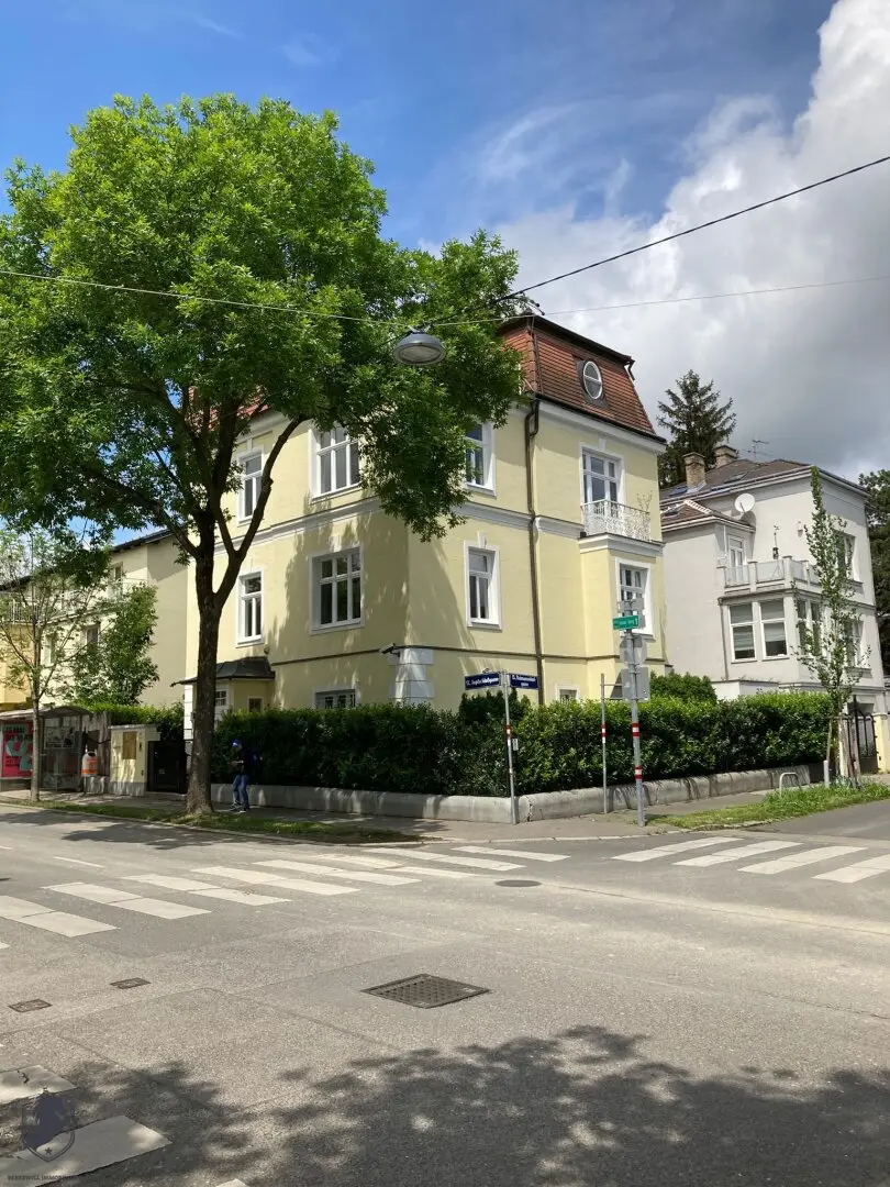 Repräsentative Stadtvilla in Hietzing – Perfekt für Wohnen & Arbeiten