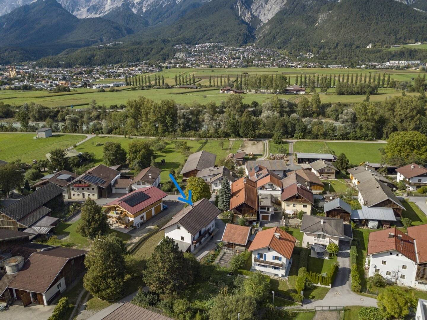 Herrlich, sonniges Baugrundstück (mit Altbestand) in absoluter Ruhelage in Oberhofen