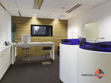 Private offices in top location, commission free