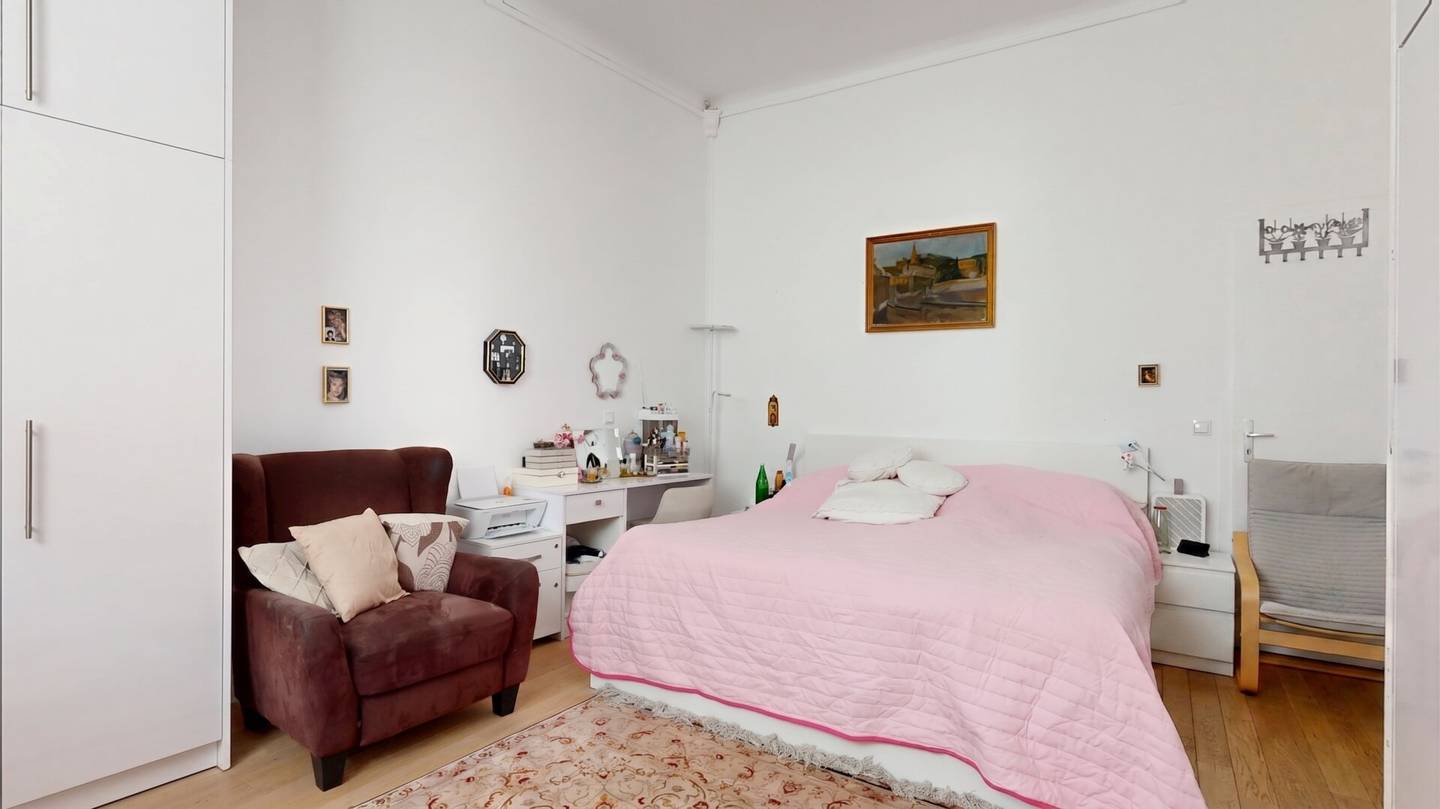 Modernisierte 3-Zimmer-Altbauwohnung mit Balkon im 19. Bezirk