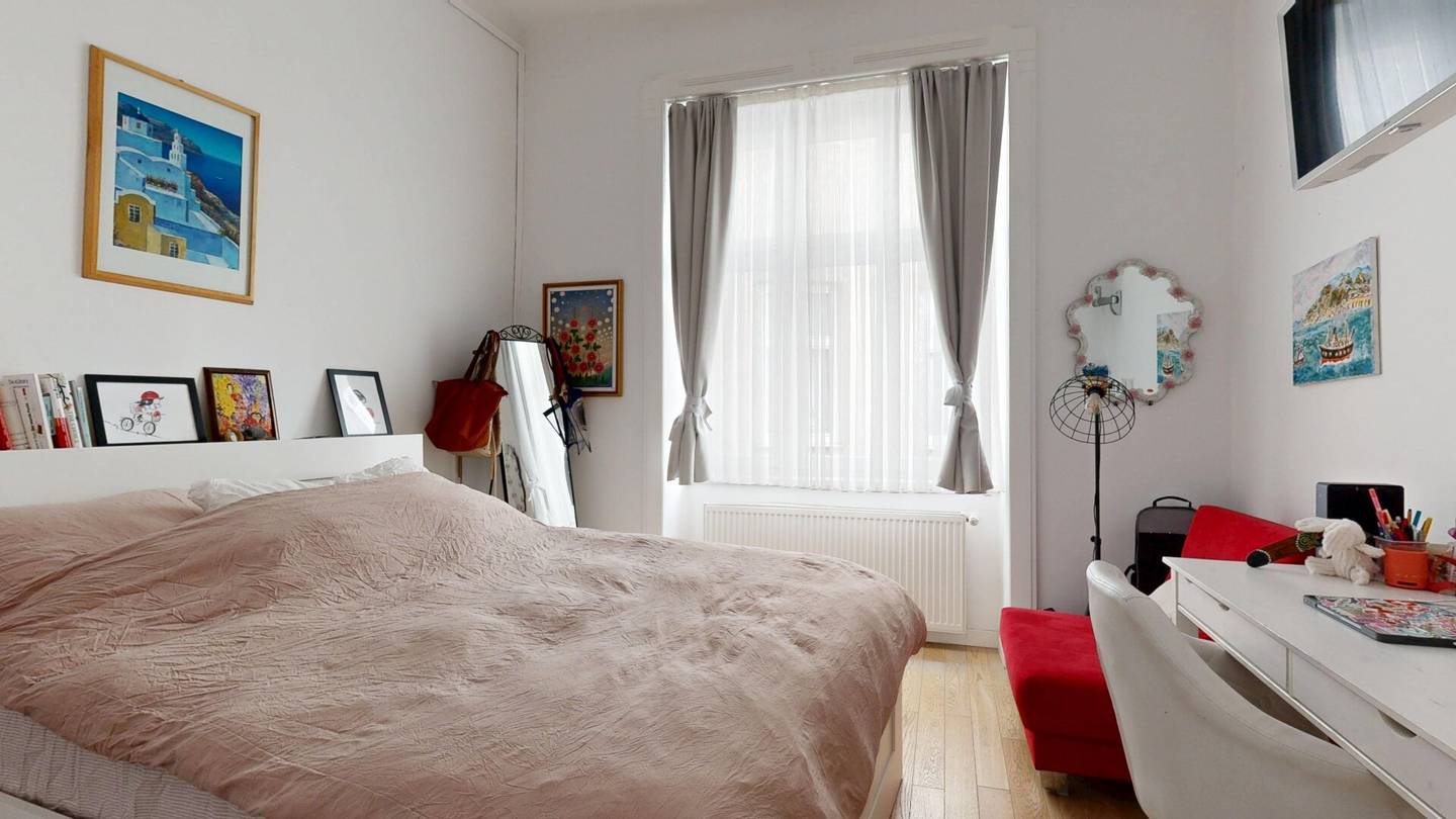 Modernisierte 3-Zimmer-Altbauwohnung mit Balkon im 19. Bezirk