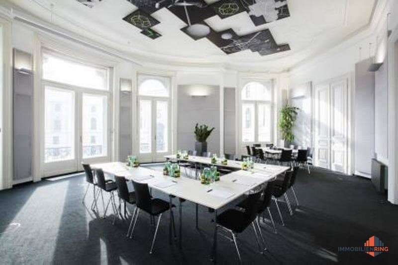 Offices in a top location in Vienna city centre commission free