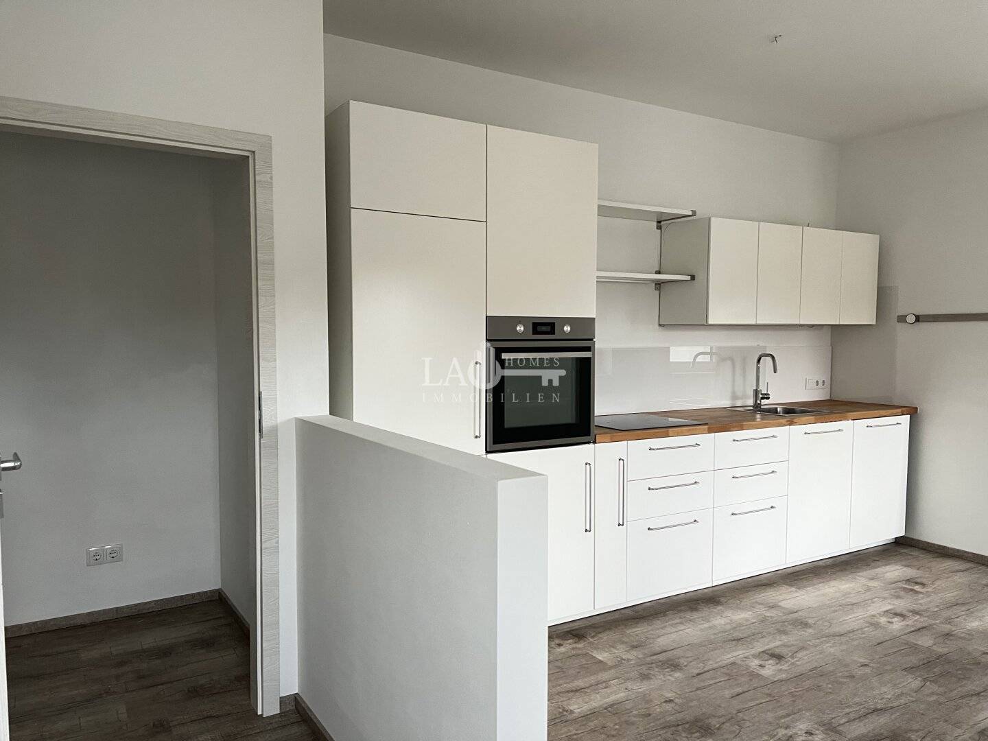 VERMIETETE ZWEI WOHNUNG IN ZENTRALER LAGE!