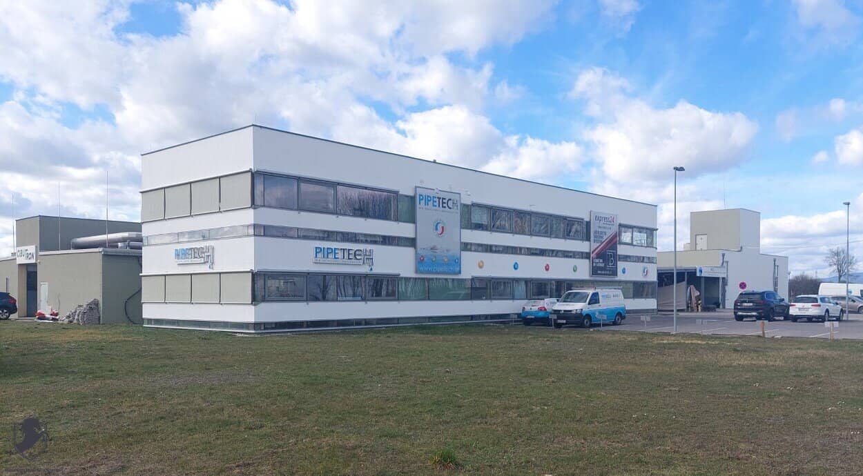 Gewerbe- und Industriebetriebsliegenschaft in 2490 Ebenfurth