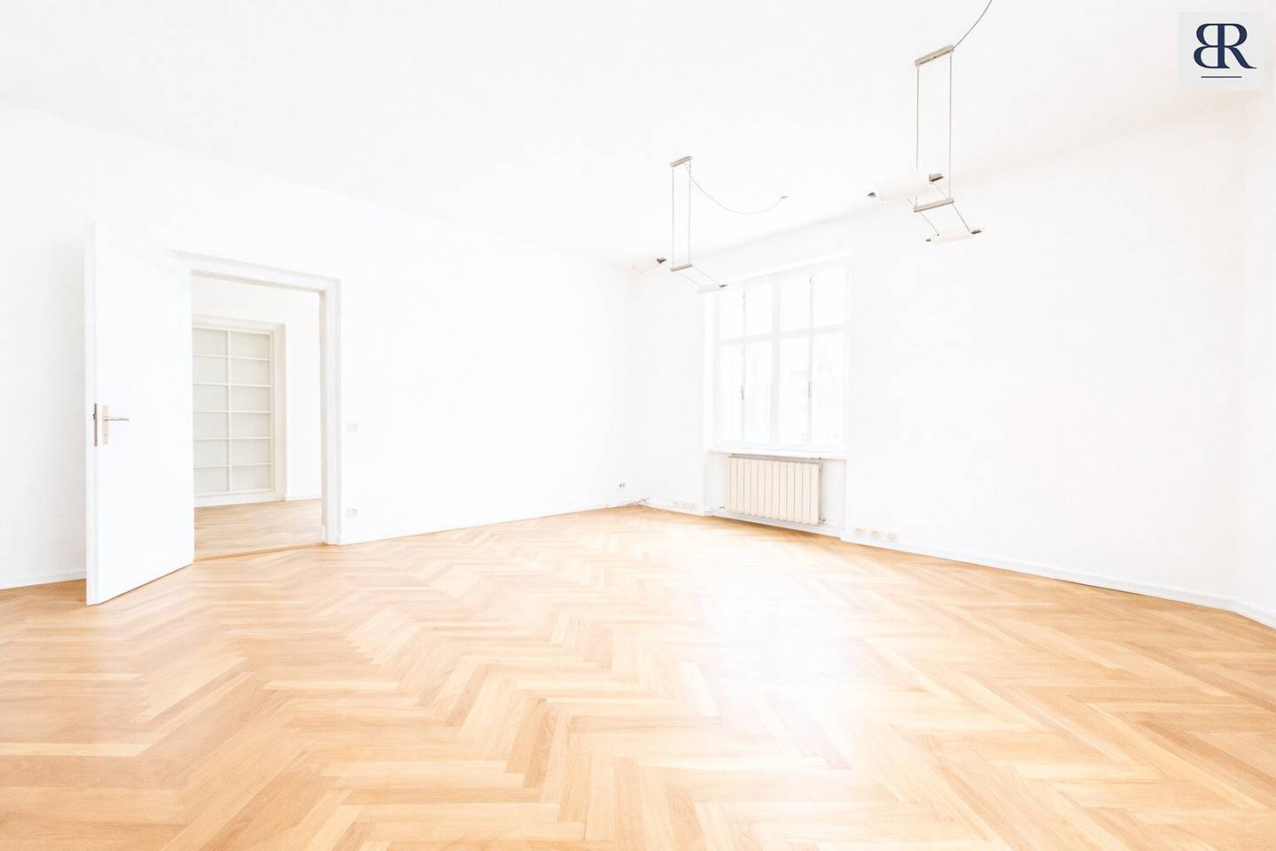 Das Büro am Platz - "Ein Platz. Ein Stil. Ein Statement"