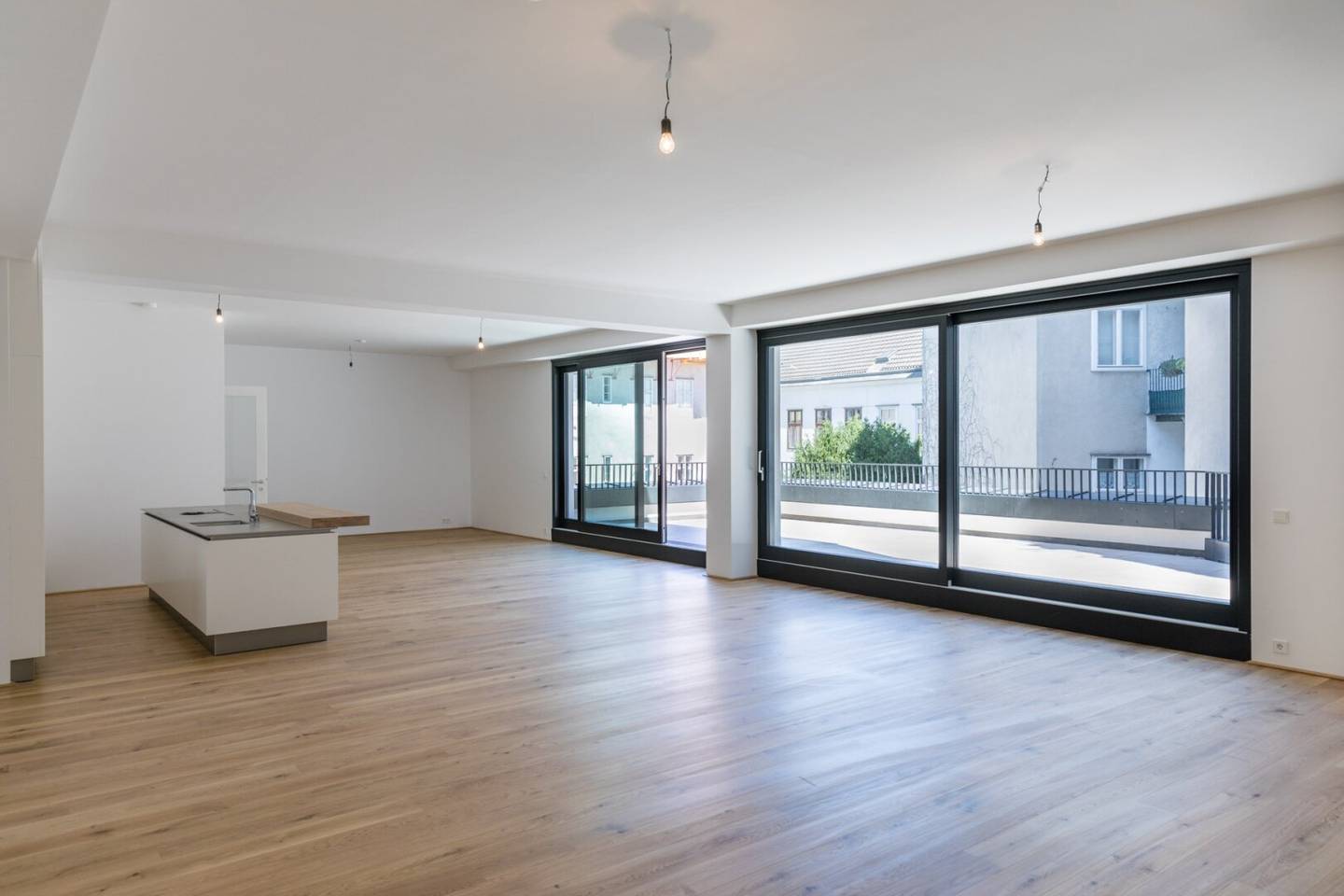 Urban loft flair with a generous terrace in the best Währing location